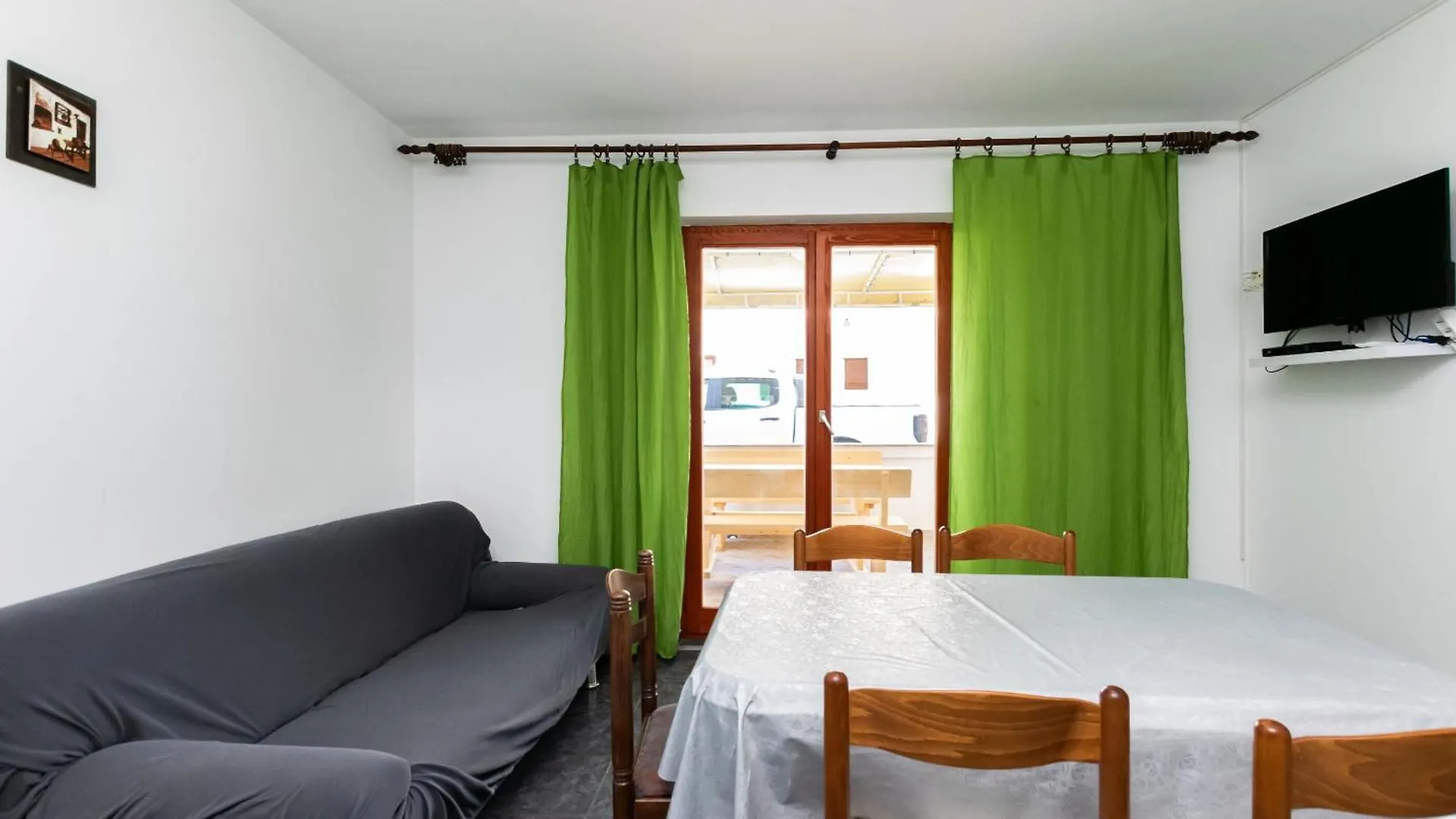 Apartments Iva Lopar Croatia