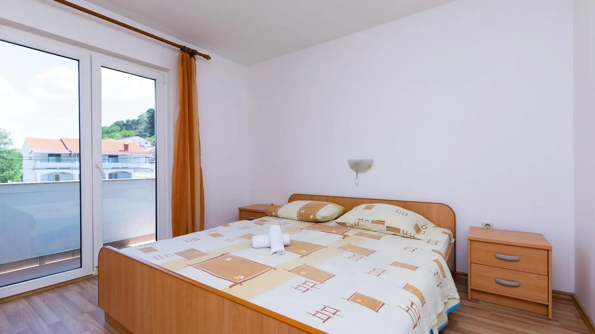 Apartments Iva Lopar
