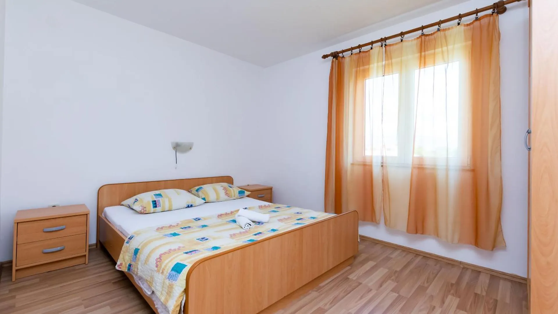 Apartments Iva Lopar