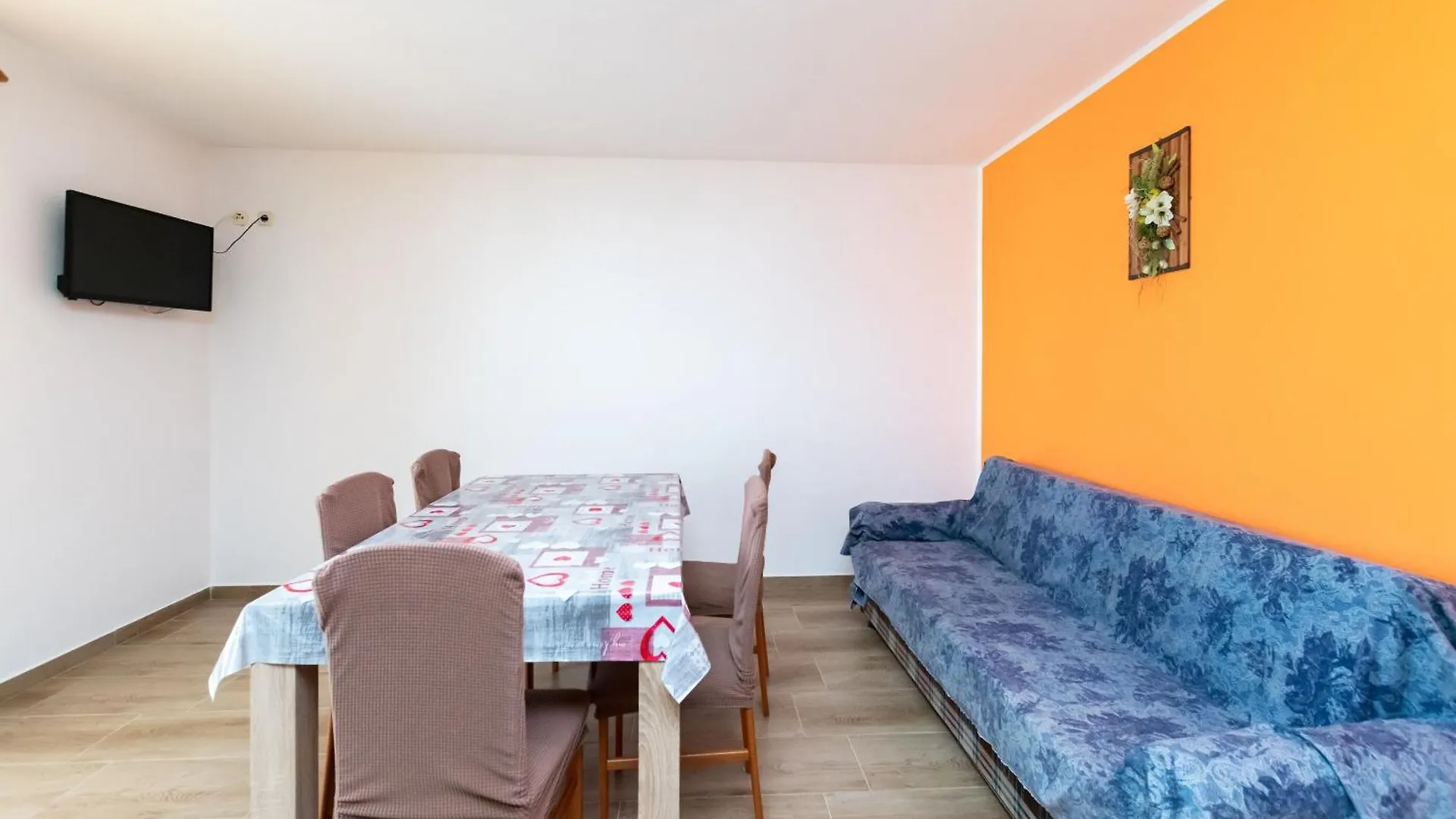 Apartments Iva Lopar 0*,