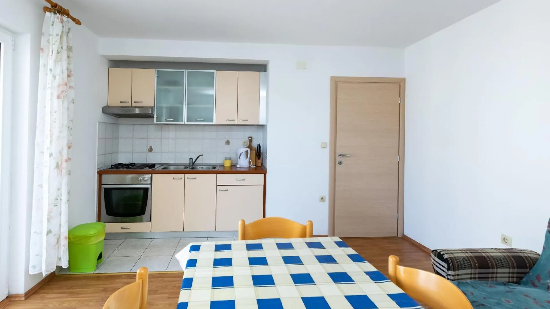 Apartments Iva Lopar